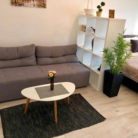 Modern Studio Βελιγράδι Εξωτερικό φωτογραφία